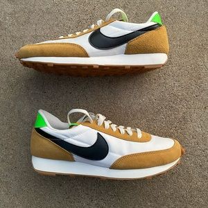 Nike women’s Daybreak Sneaker.